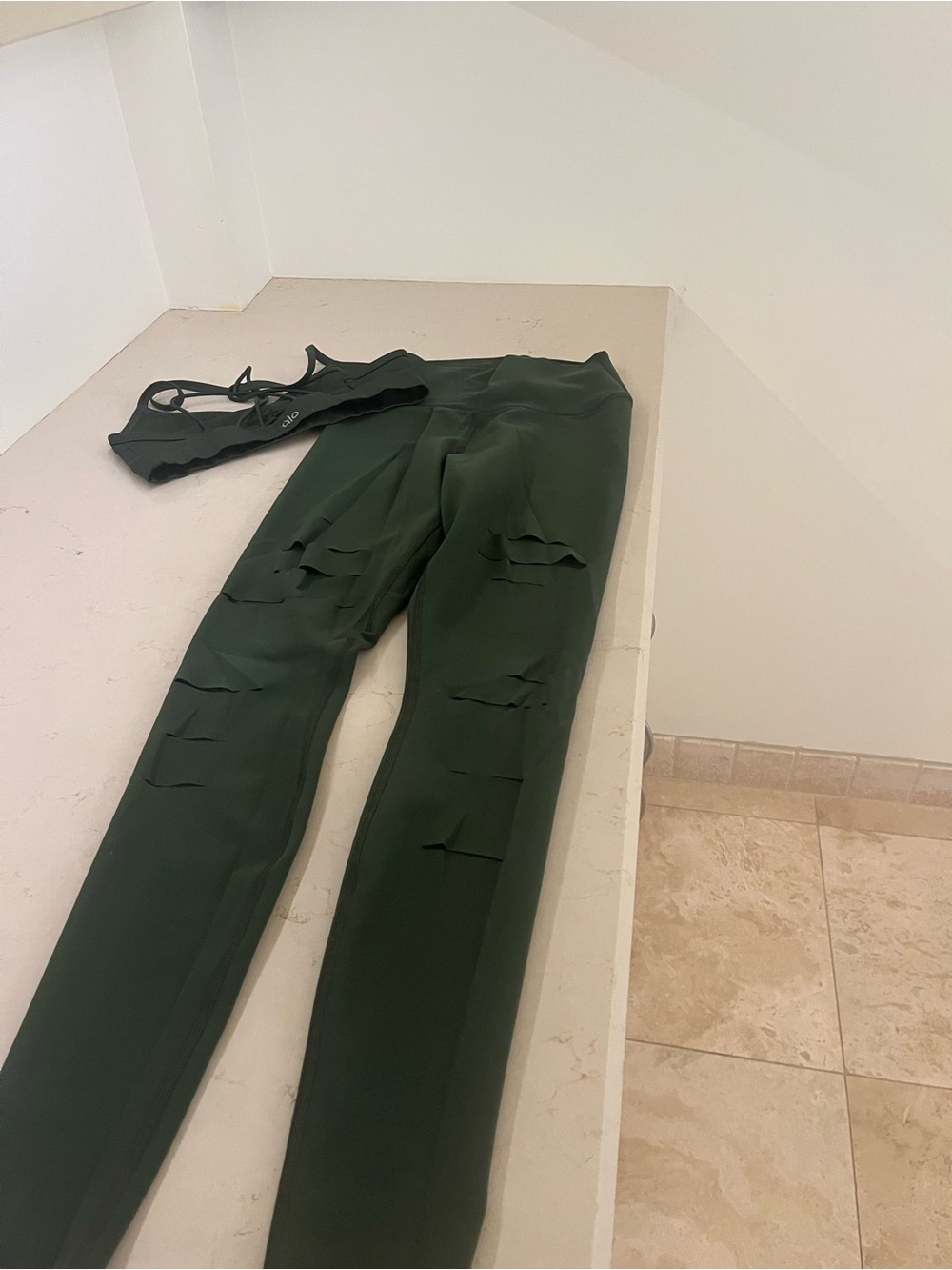 ALO Yoga Forest Green Ripped Legging and Bra Set